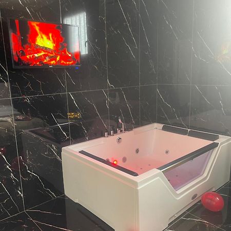 Life Hotel Casalnuovo Di Napoli Dış mekan fotoğraf
