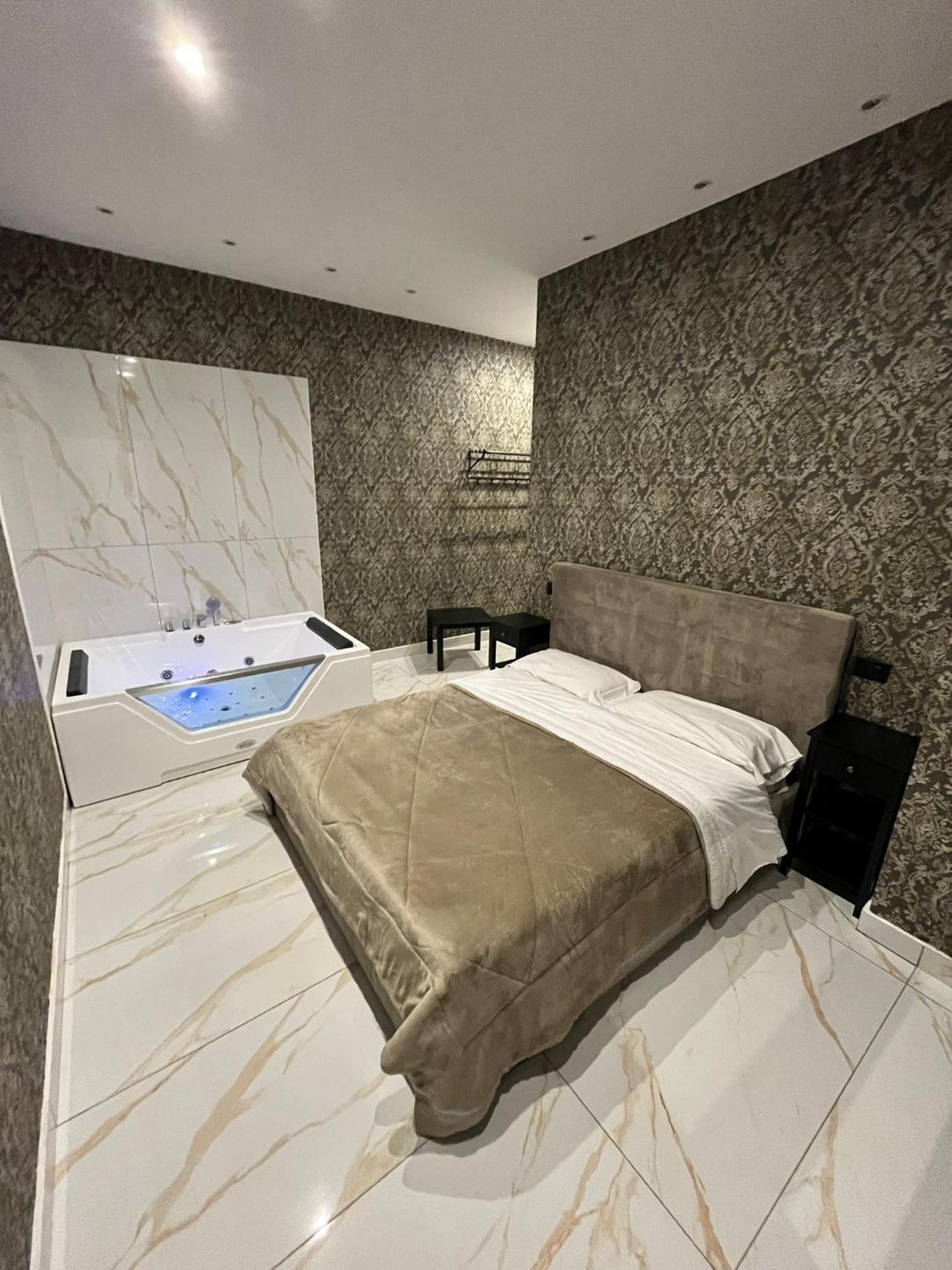 Life Hotel Casalnuovo Di Napoli Dış mekan fotoğraf